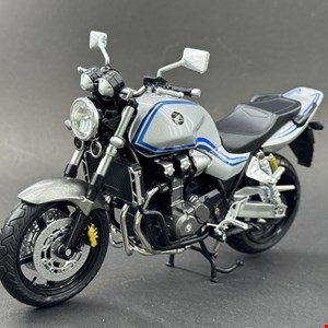 ماکت موتور هوندا سی بیAutomaxx 1/12 HONDA CB1300 SF